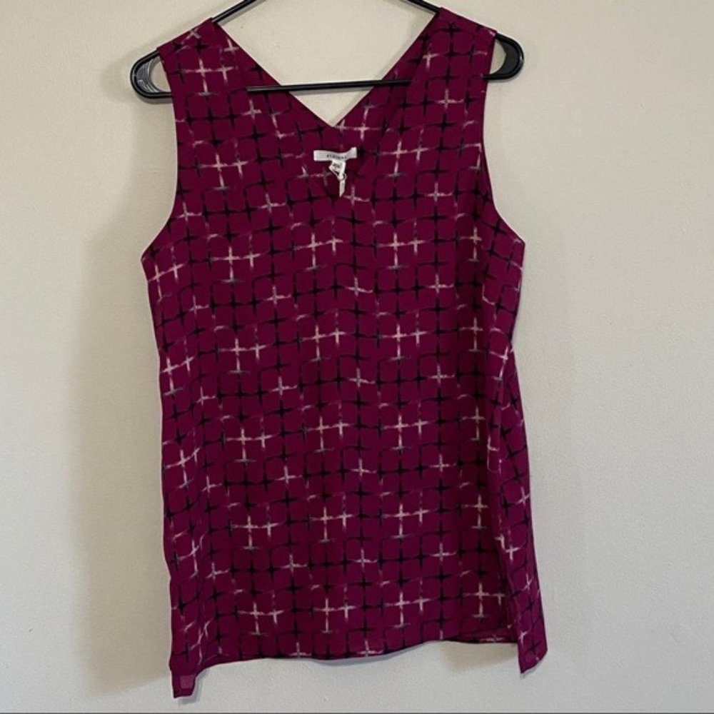 Pleione Purple cross v neck sleeveless shirt small